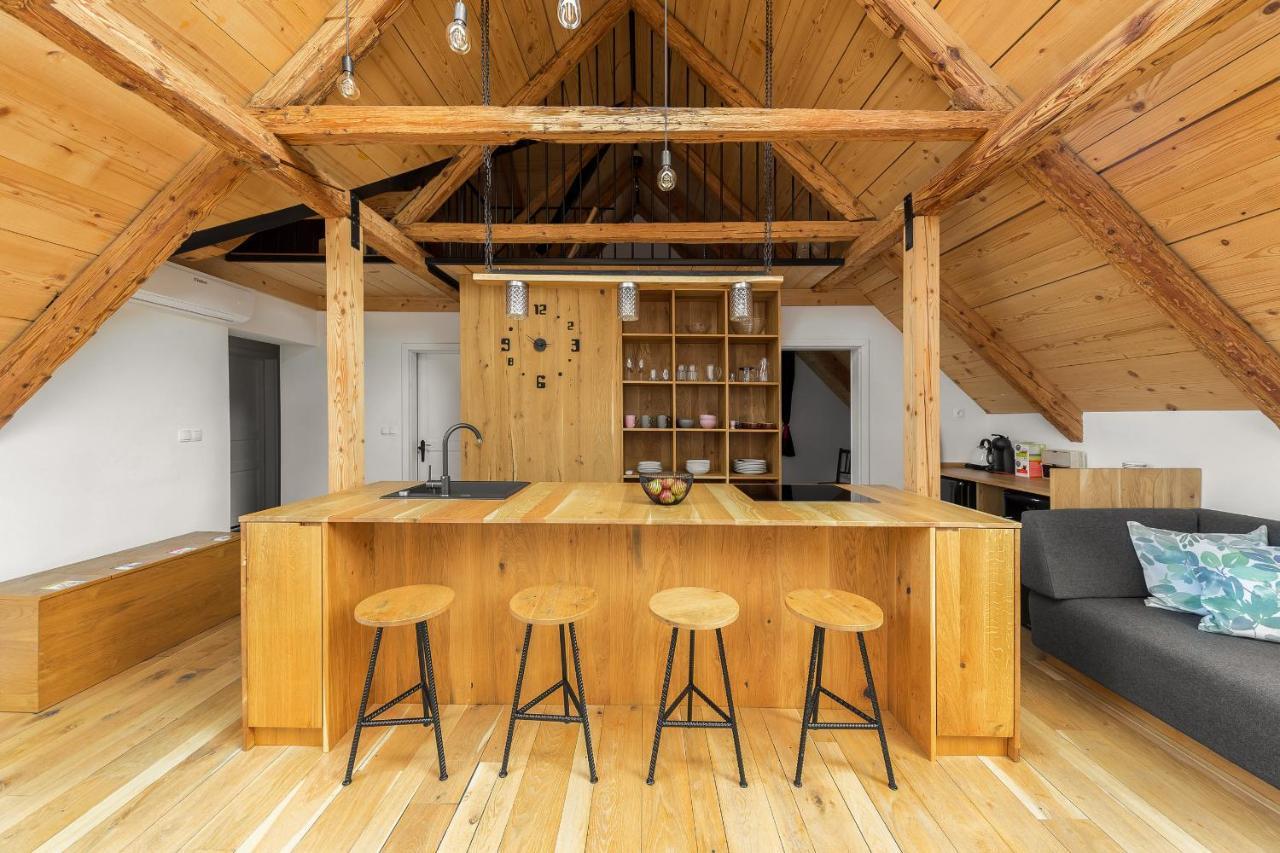 Apartment Hisa Na Soncu / Sun House