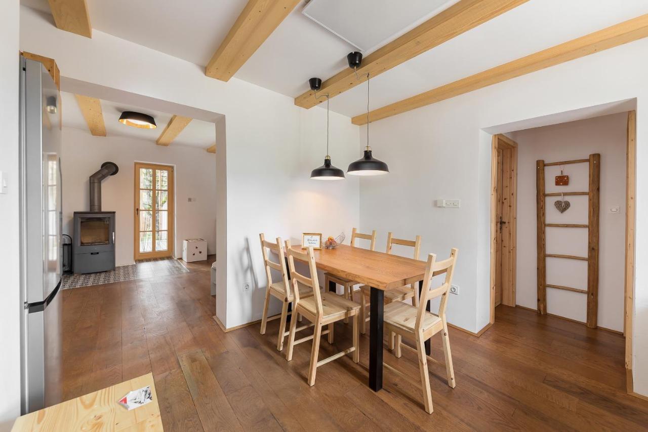 Hisa Na Soncu / Sun House